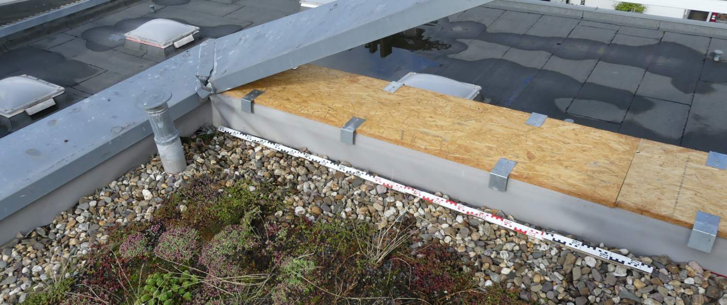 Gutachten am Bau - Sachverständiger für Metallarbeiten am Dach